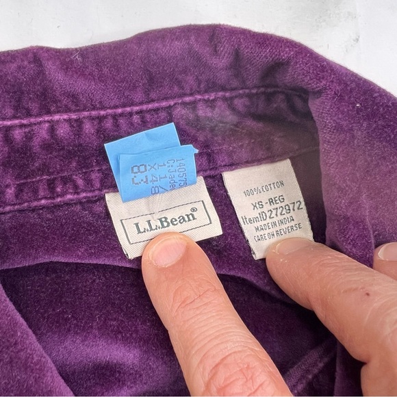 Vintage LL Bean Velvet Shirt Womens Adult XS Button Up Blouse Purple Top L050123 - Picture 3 of 4